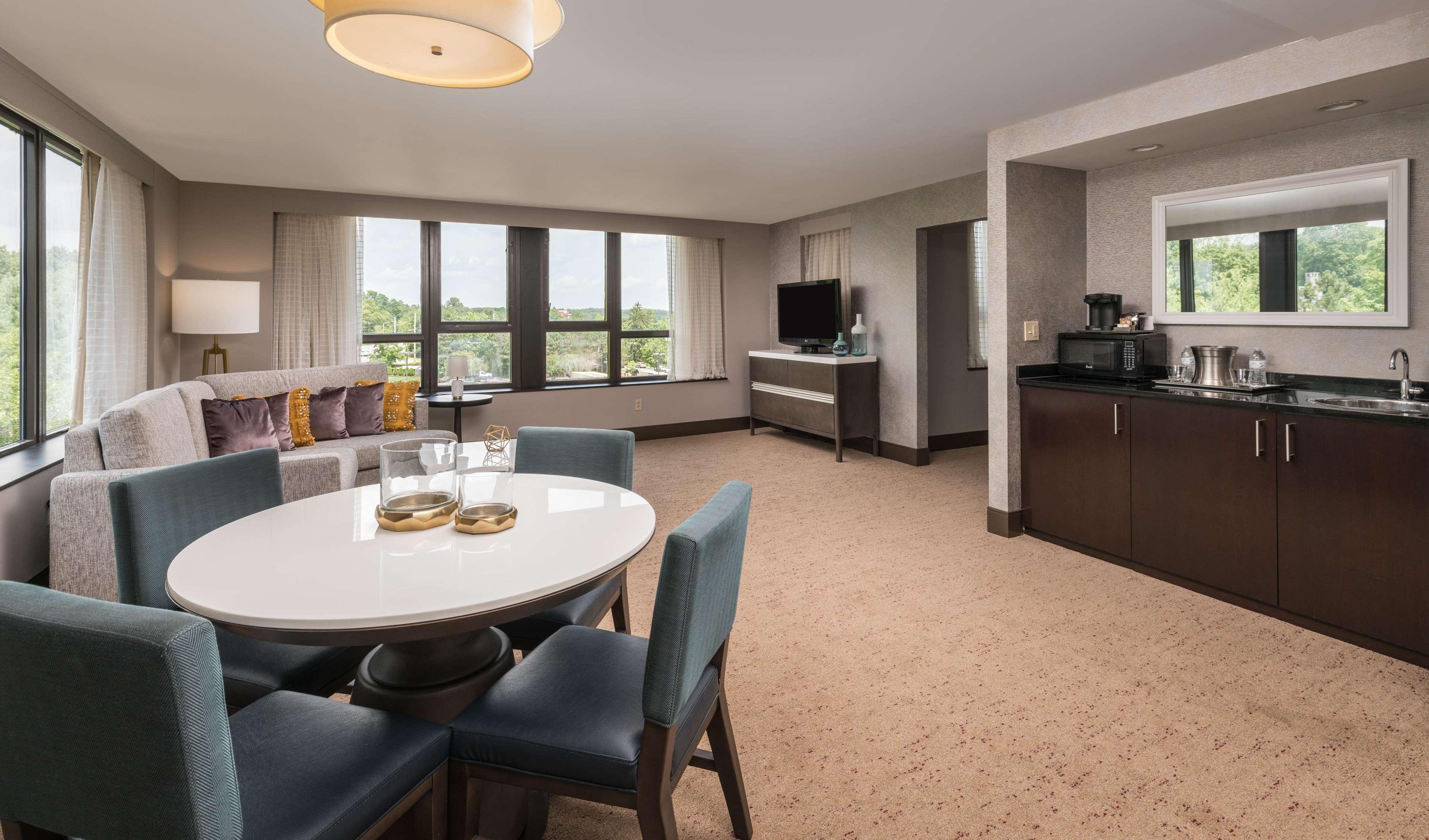 The Saratoga Hilton Ξενοδοχείο Σαρατόγκα Σπρινγκς Εξωτερικό φωτογραφία