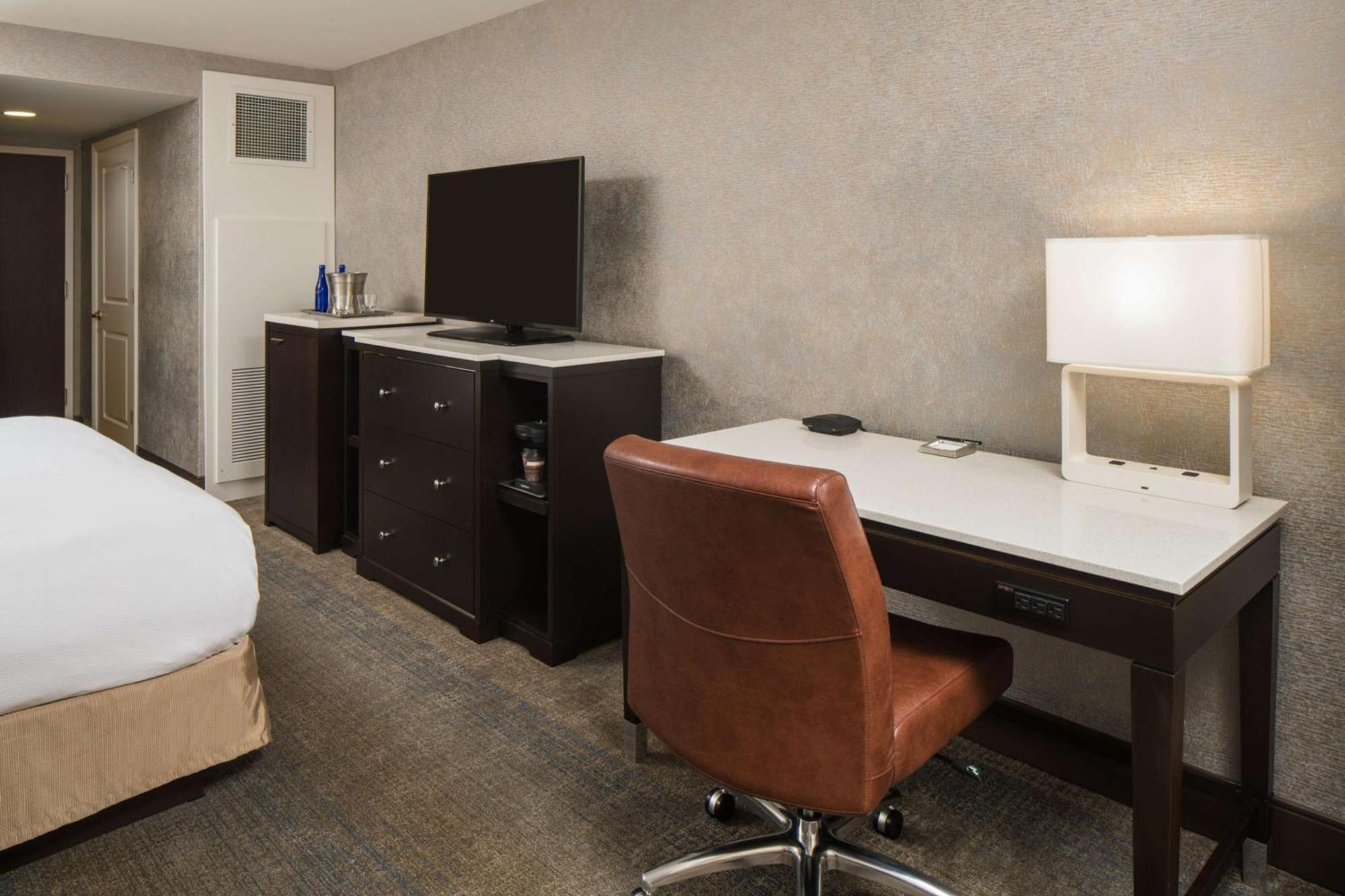 The Saratoga Hilton Ξενοδοχείο Σαρατόγκα Σπρινγκς Εξωτερικό φωτογραφία