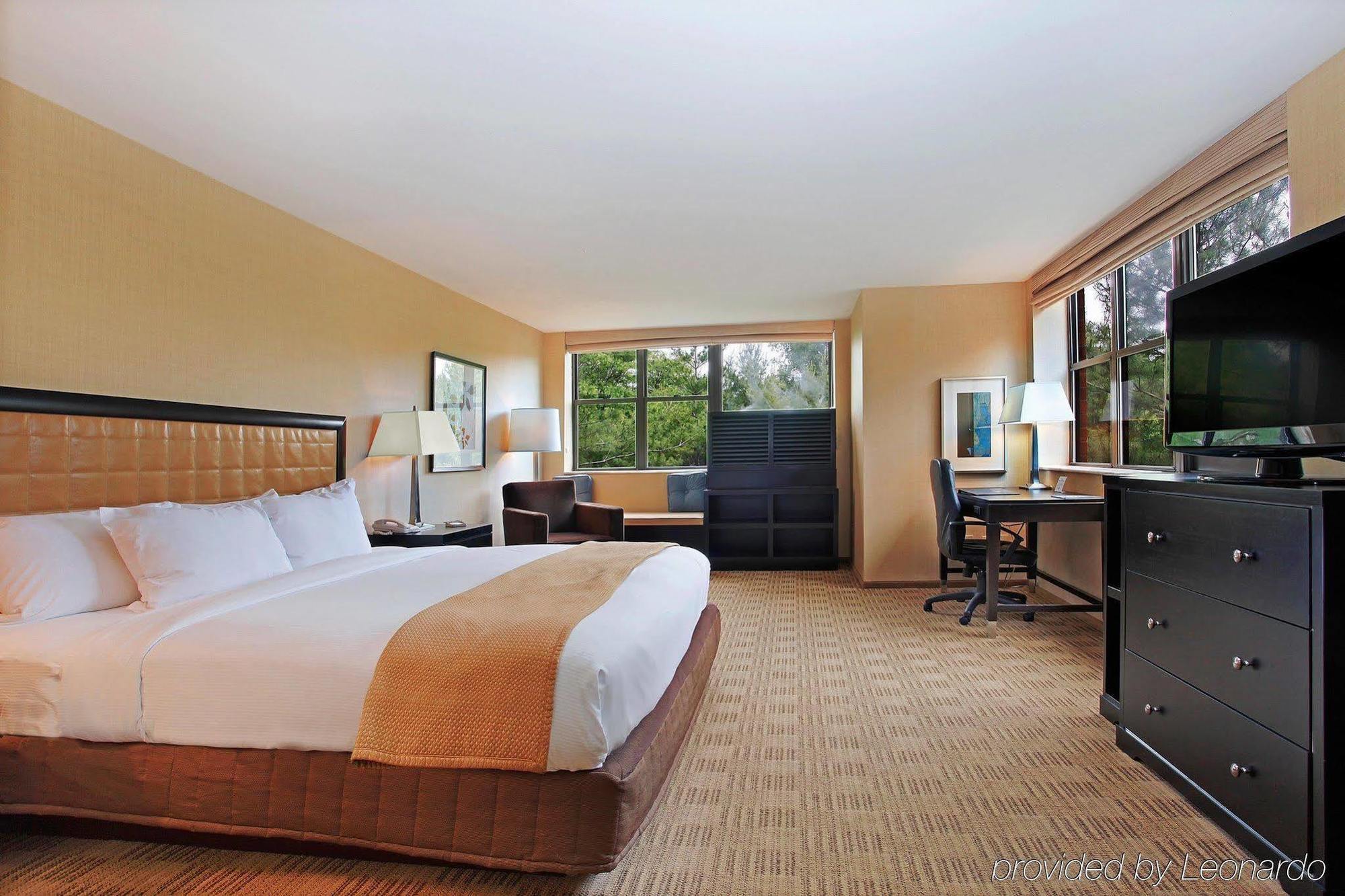The Saratoga Hilton Ξενοδοχείο Σαρατόγκα Σπρινγκς Δωμάτιο φωτογραφία